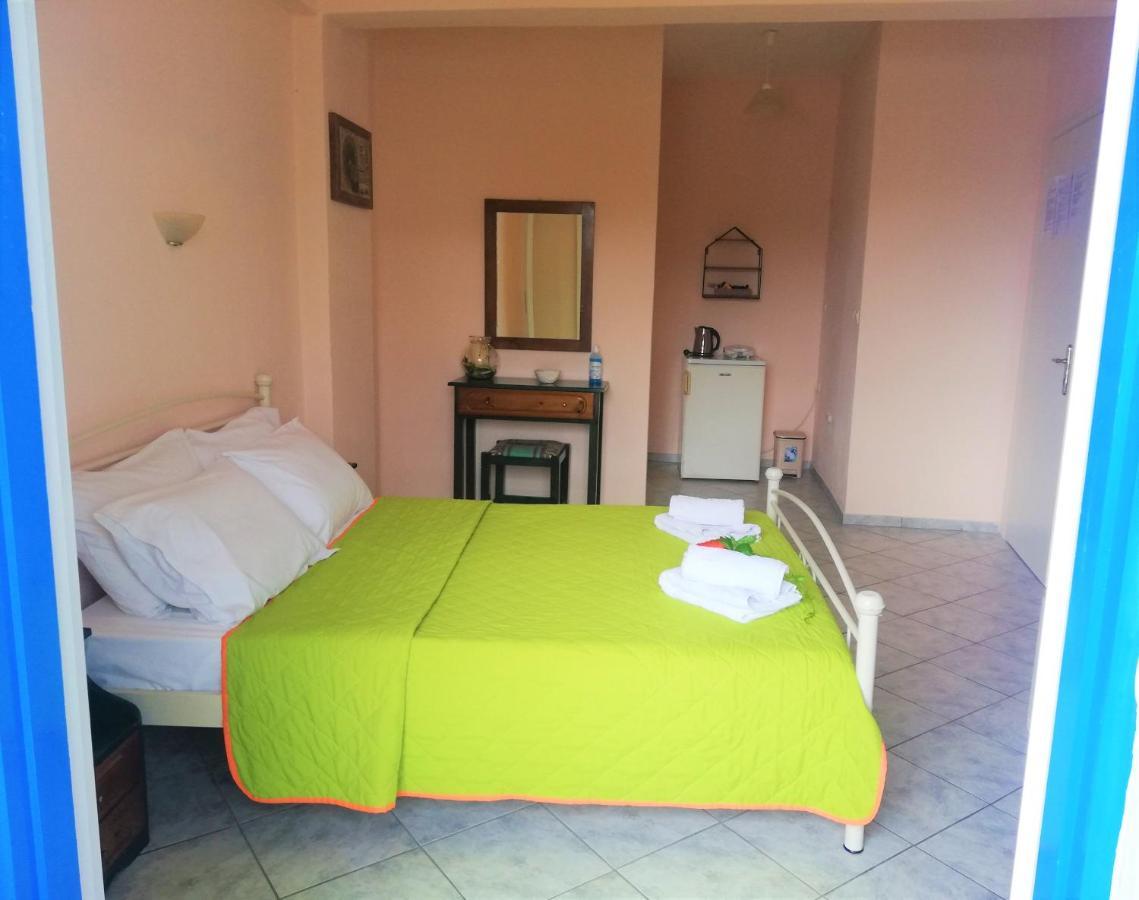 Elli Rooms Patitiri Buitenkant foto
